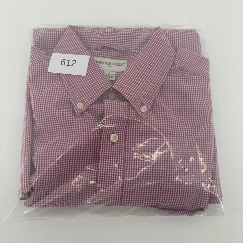 Banana Republic Mens L Burgundy Gingham Cotton Button Down Shirt 16-16.5